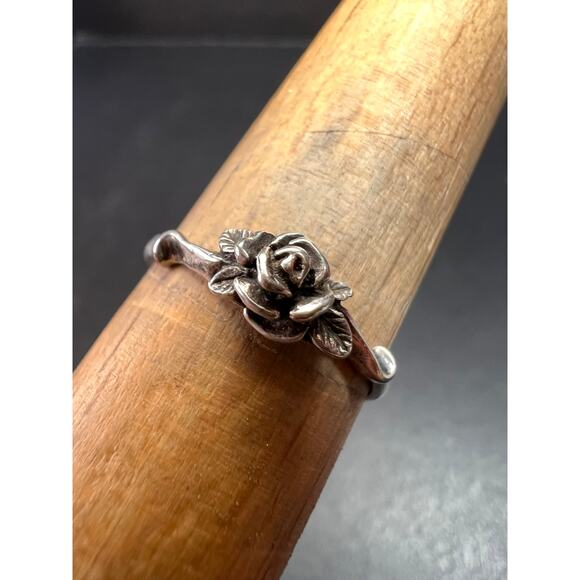 Vintage sterling silver rose ring size 7 - Picture 15 of 16